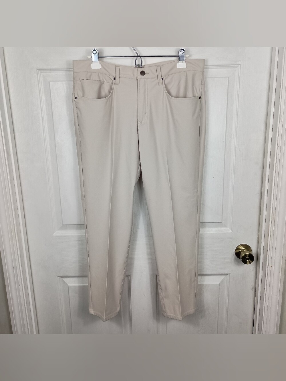 Cremieux Performance Pants Mens 34x30 Beige Tan Stretch Golf Tech Hybrid Office